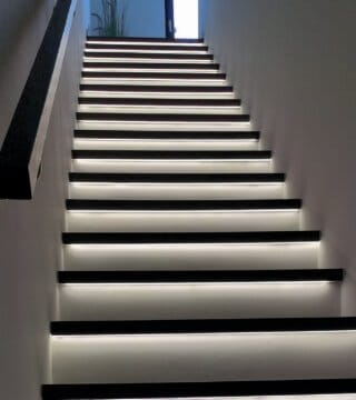 Treppe mit Beleuchtung