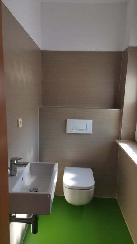 Linoleum an der Toilette