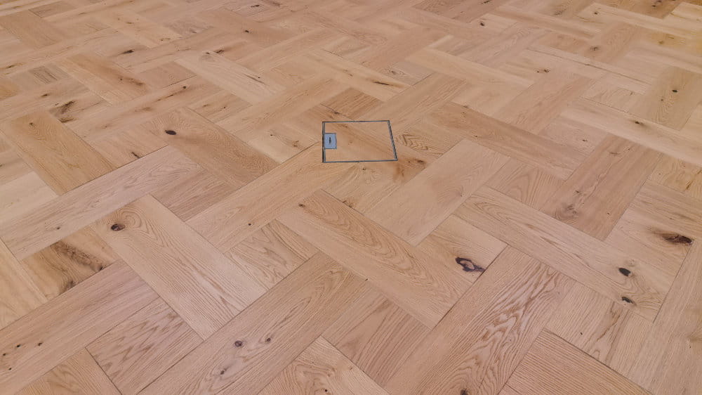 Flechtboden mit Bodendeckel