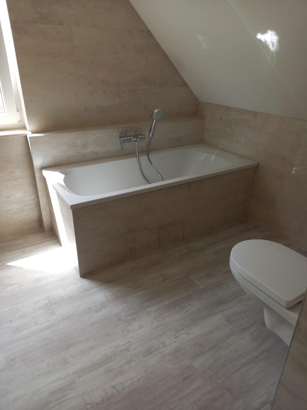 badewanne mit vinyl verkleiden - in 5 schritten
