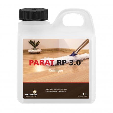 Eine 1-Liter-Flasche PARAT RP 3.0 Reiniger für Fußböden, auf deren Etikett eine Person abgebildet ist, die Holzböden mit einem Mopp reinigt.