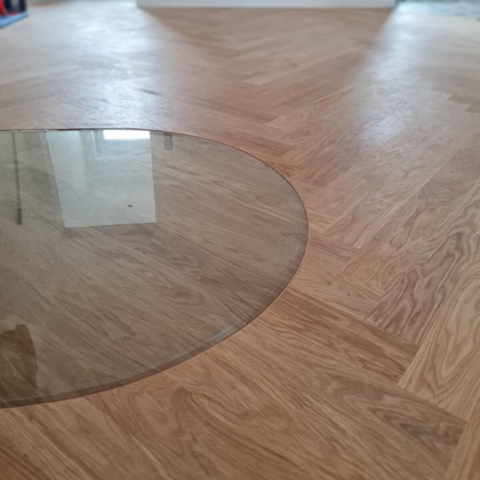 kaminschutz fischgraet parkett glasplatte