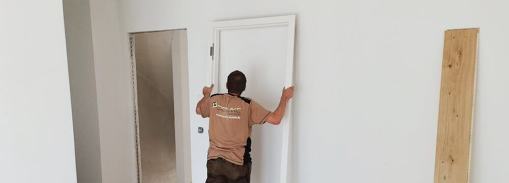 tuer einbau renovierung