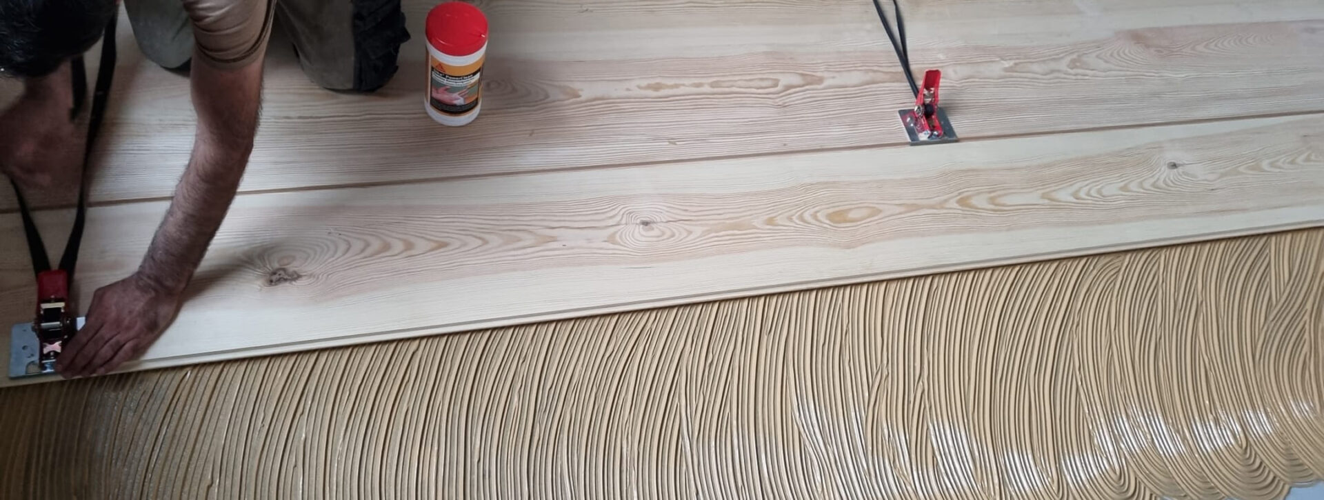 verlegung massivholzdielen mit kleber