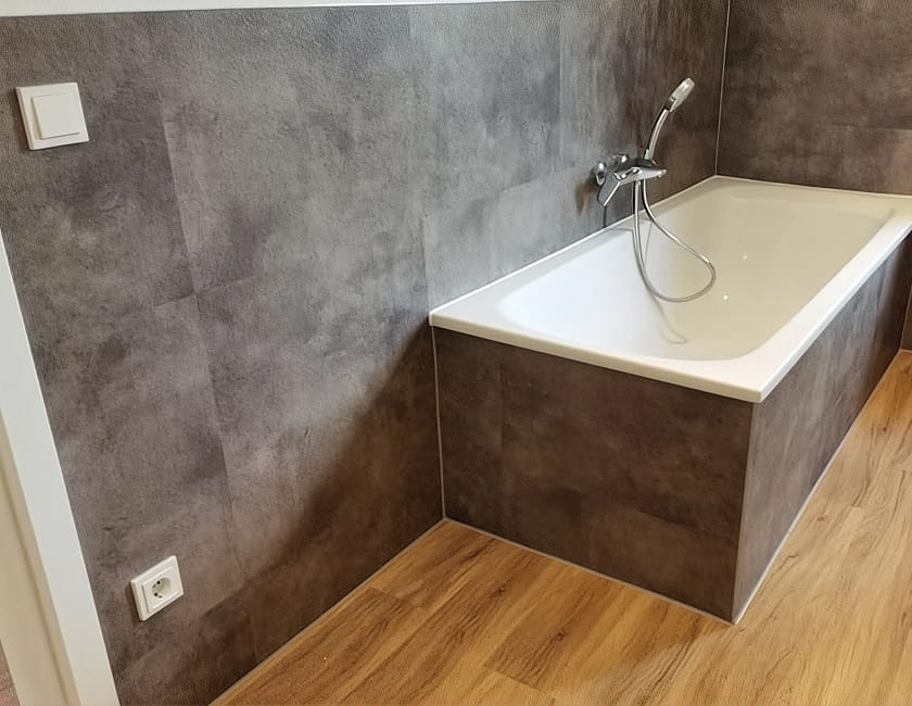 Badewanne mit Vinyl bedeckt